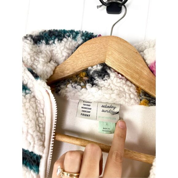 ANTHROPOLOGIE Saturday Sunday Rosemarie Hooded Sherpa Jacket Teddy Sweater Flora - Picture 7 of 12